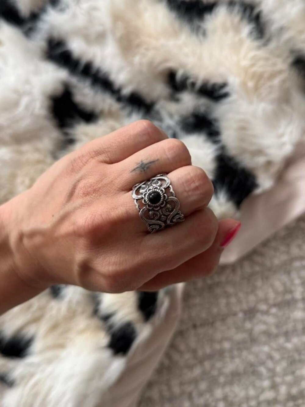 Y2K Sterling Silver Filigree Ring Black Stone Adjustable Boho